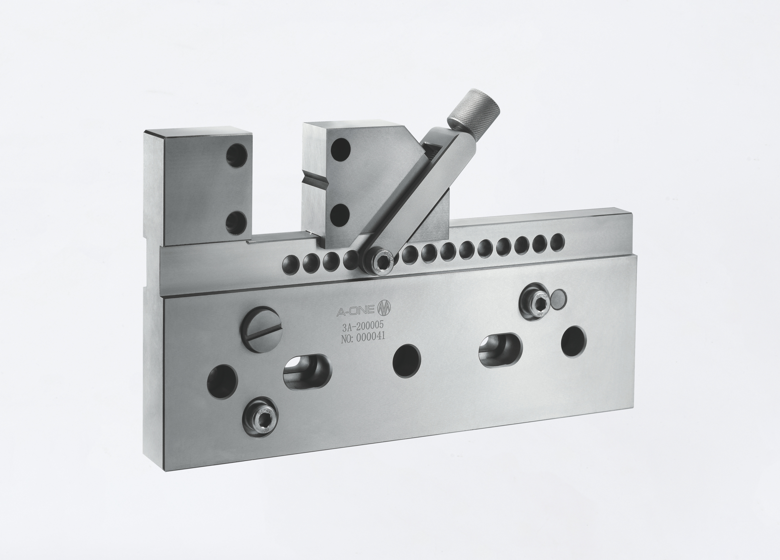 模具周边夹具乐鱼平台-乐鱼(中国)一站式服务平台
