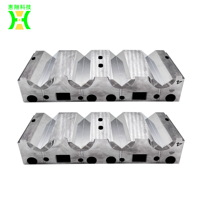 模具钢材料硬度要求高(图1) 模具钢材料硬度要求高(图1)